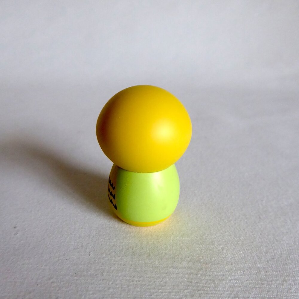 NEW CHOC PEACH FACTORY JAPAN KOKESHI DOLL PARAKEET GACHAPON FIGURE - Picture 3 of 8